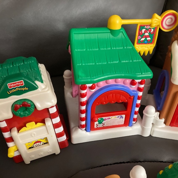 Fisher-Price Little People Christmas On Main Street Village Sets-Incomplete-22 p - Picture 7 of 14